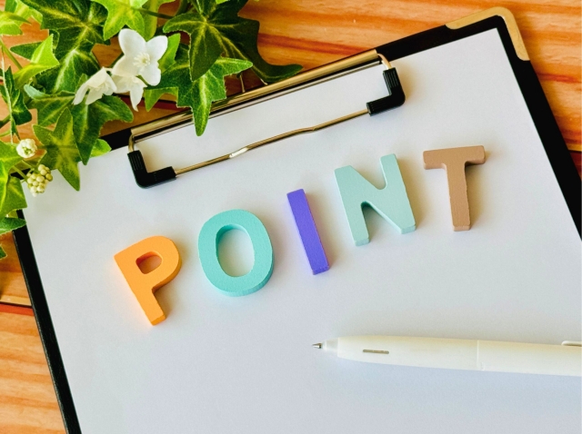 ポイントと書かれたカラーブロック