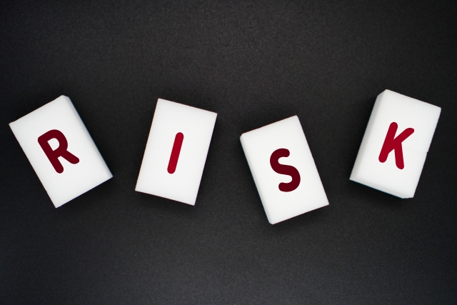 RISKと書かれたブロック